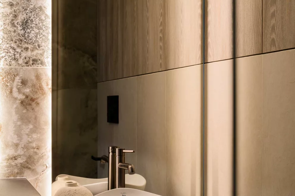 Apartament deluxe z 2 sypialnią  z widokiem na morze