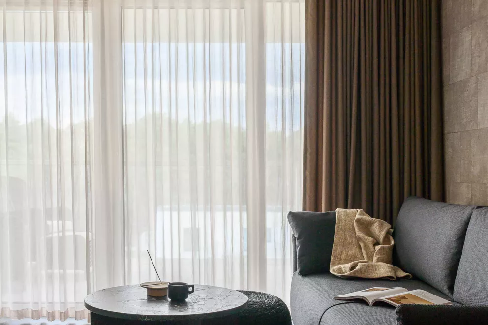 Apartament deluxe z 2 sypialnią  z widokiem na morze